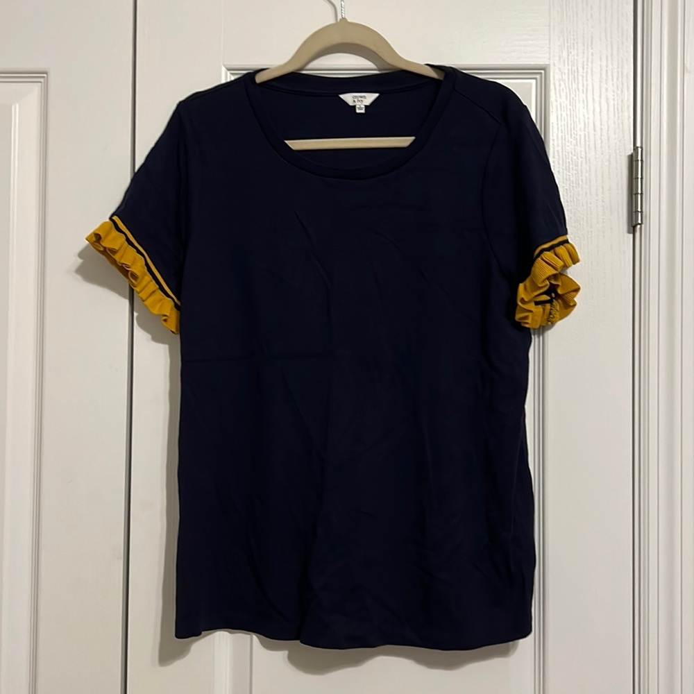 Crown & Ivy navy short sleeved top with mustard ruffle details, size large